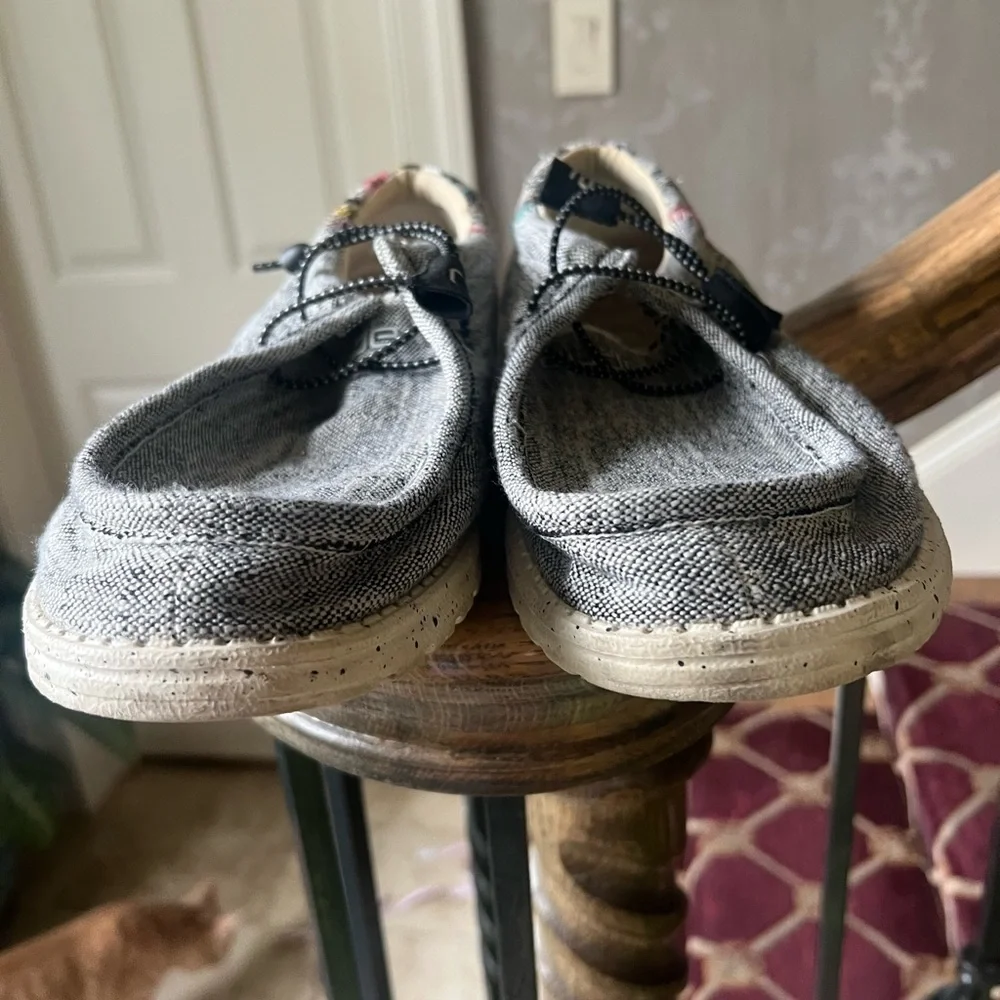 Hey Dude mens Wally Funk Etno Grey shoes very good condition.
